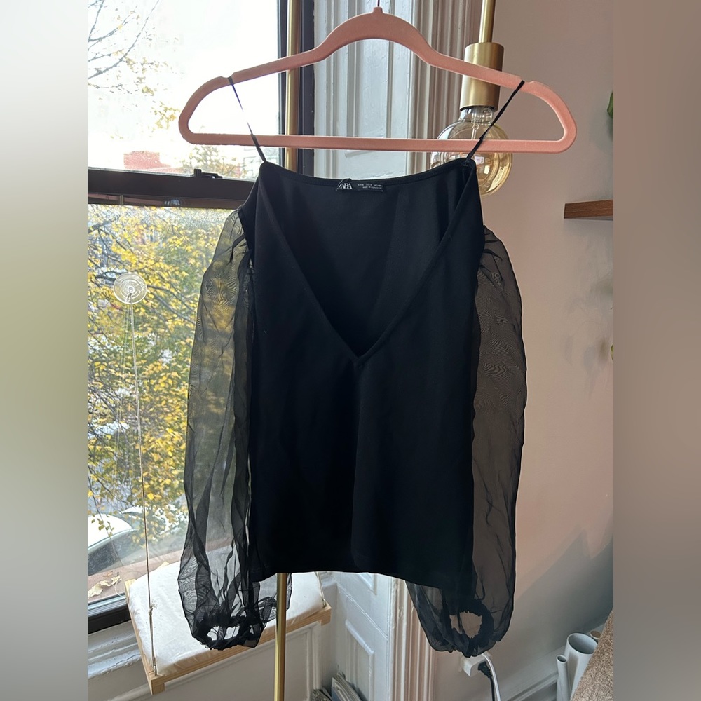 Top - Picture 2 of 2